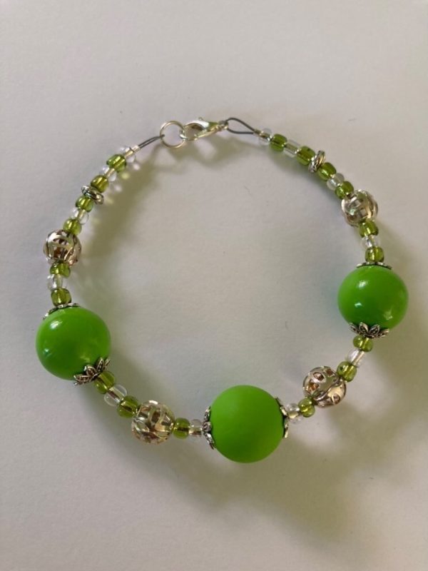 Green glass bead bracelet
