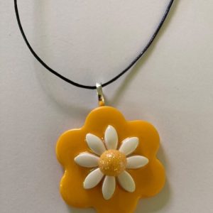 Flower pendant with mustard glass