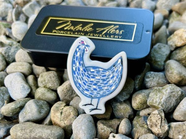 Blue Hen Brooch - Image 5