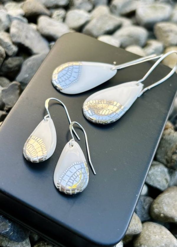 Silver Lace Dangle earrings - Image 3