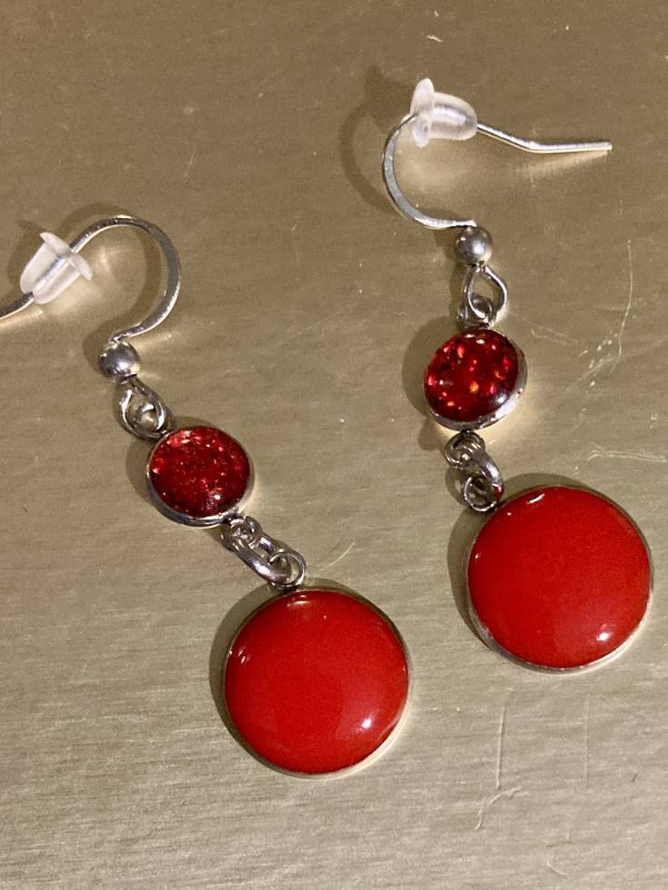 Red dangle earrings - Image 4