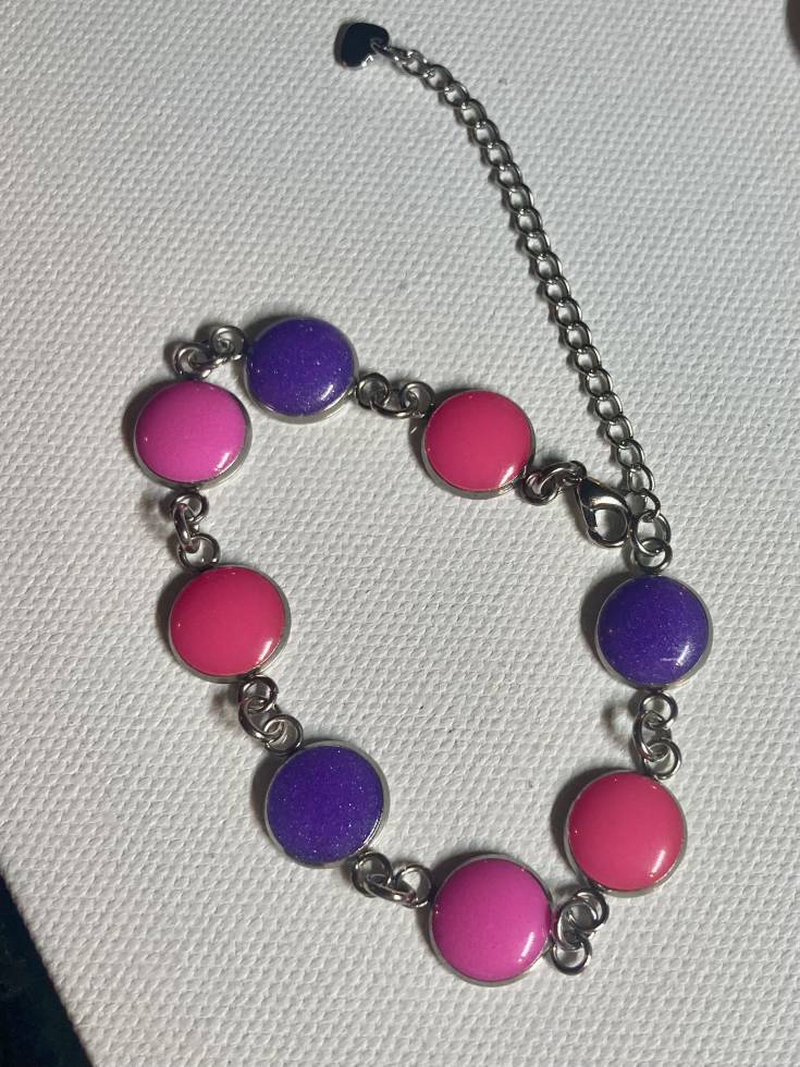 Pink and purple disc bracelet - Image 4