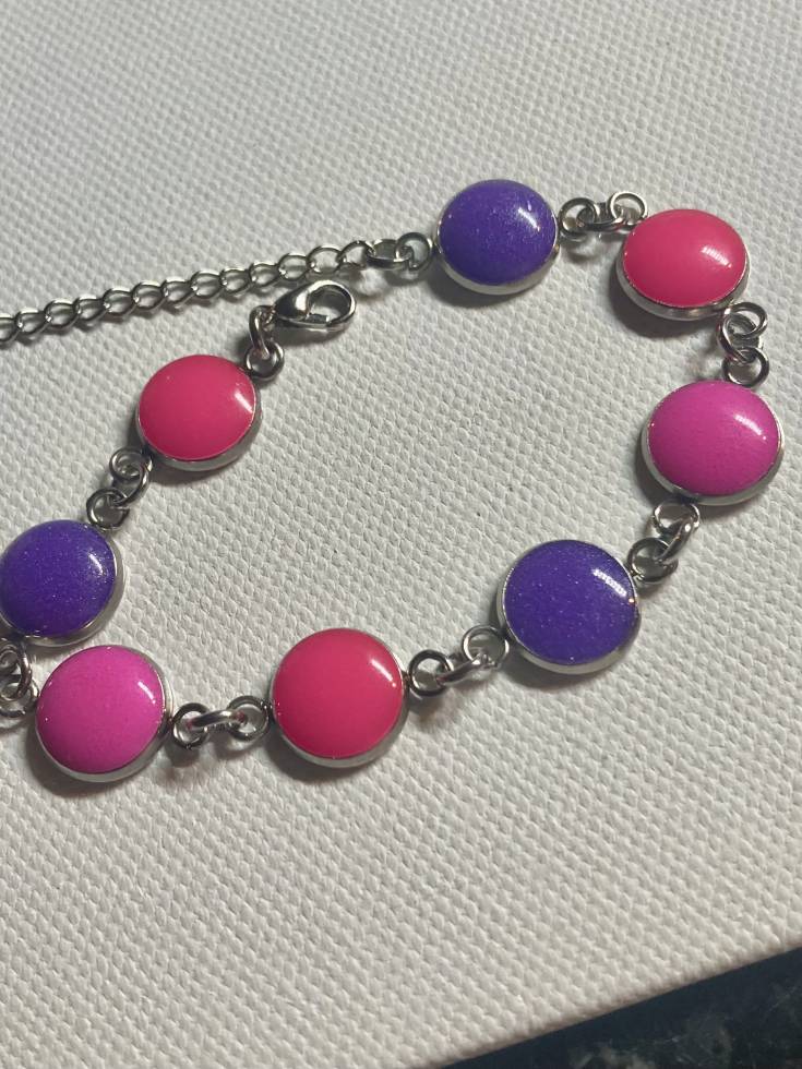 Pink and purple disc bracelet