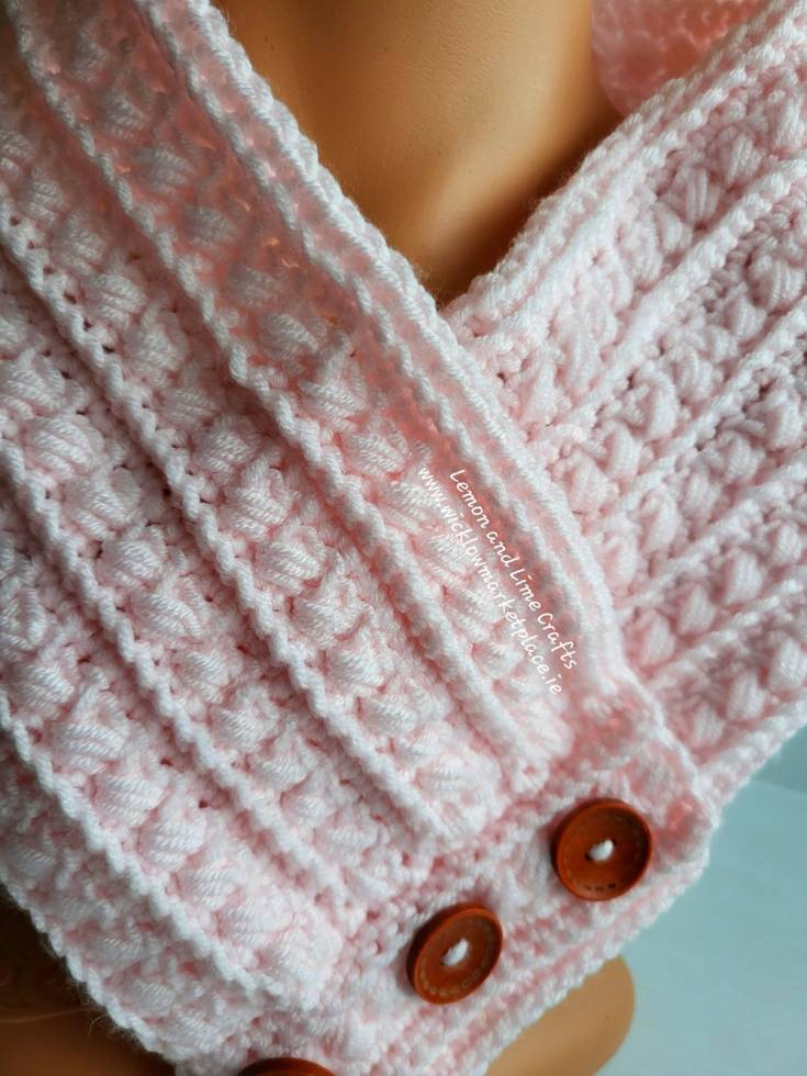 Pink handmade crochet cowl scarf - Image 2